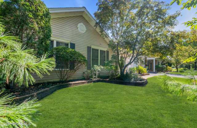 138 Greenlawns Drive