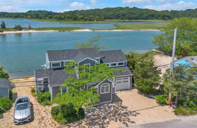286 Towd Point Road