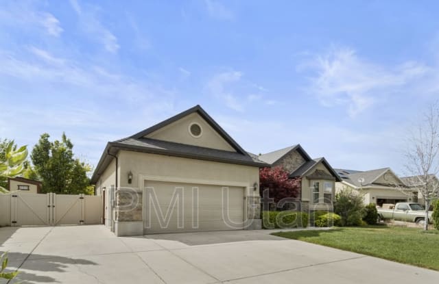 2902 S Knowsley Dr - 2902 Knowsley Drive, West Valley City, UT 84120