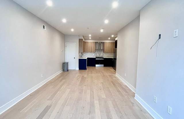 315 W BERKS Street