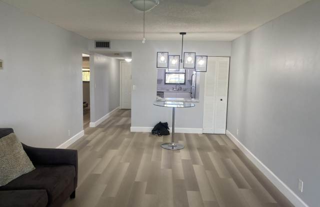 2181 W Woolbright Road