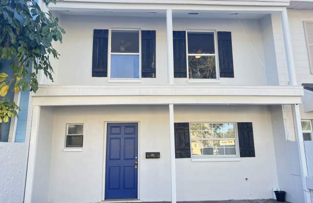 Photo of 10042 North 52nd Street