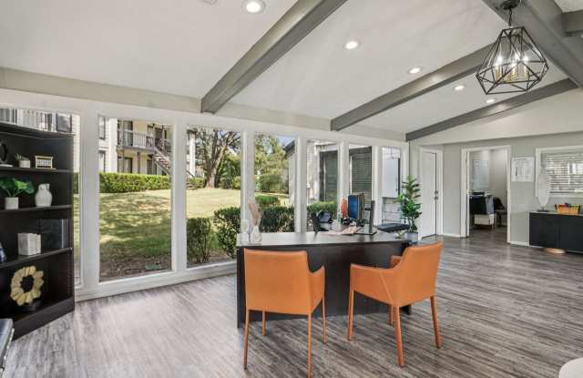 Keller Oaks Apartments