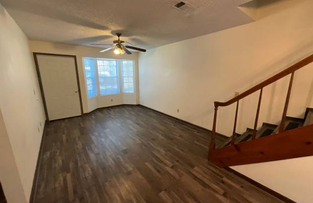 2 Bedroom 2 Bath Townhouse