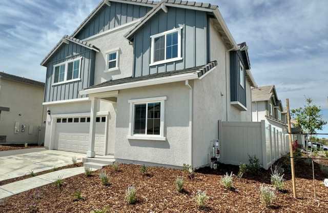 Photo of FOUR-FIVE/OFFICE BEDROOM THREE BATHROOM SEE VIDEO