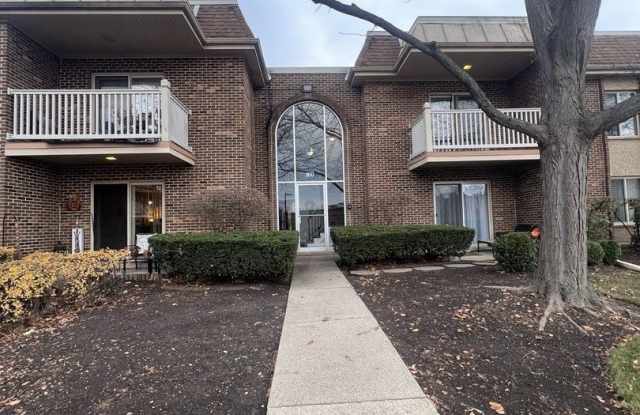 Photo of 910 W Alleghany Drive unit: 2A