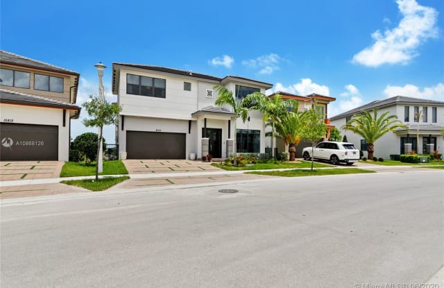 8723 NW 159th St - 8723 Northwest 159th Street, Miami Lakes, FL 33018