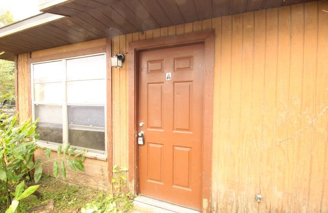 3234 SW 25th Dr Apt A