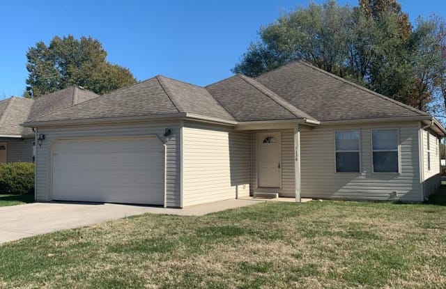 1136 S. Brown Ave - 1136 South Brown Avenue, Springfield, MO 65802