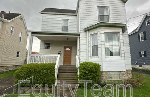 1941 Delaware Ave - 1941 Delaware Avenue, Norwood, OH 45212