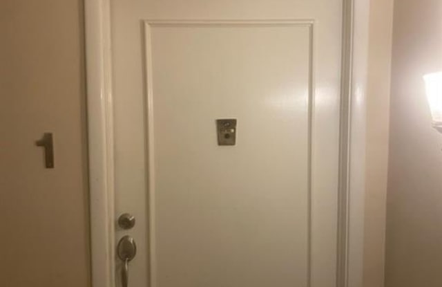 115 Biscayne Drive NW unit: B1