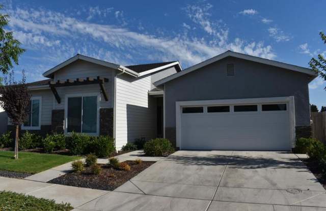 2446 Bastidas Drive