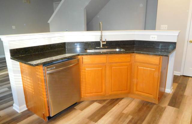 2825 FOREST RUN DRIVE