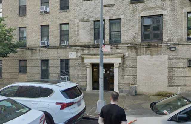 80 W 174th St