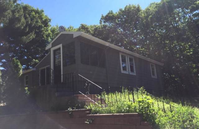 31 Pine St.