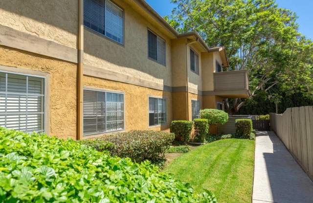 Elán Village Court Apartment Homes