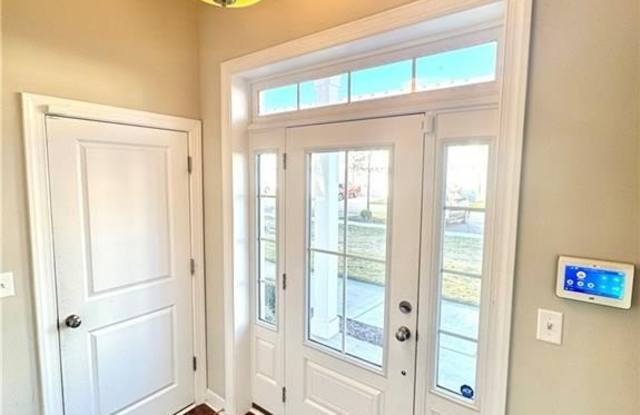 9616 21st Bay Street