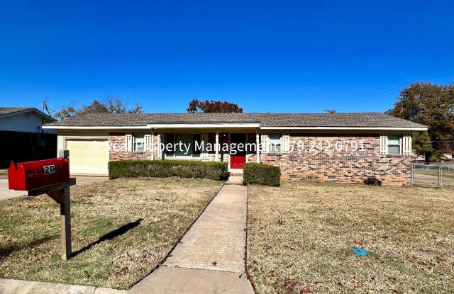 Beautifully Remodeled 3 Bed/2 Bath Home Available in MARCH