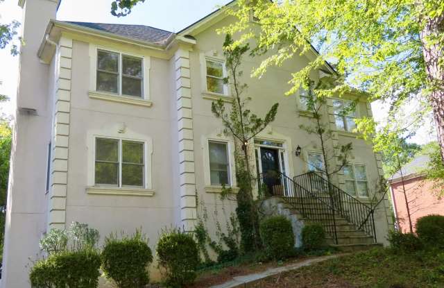 Photo of 622 Corbin Lake Court