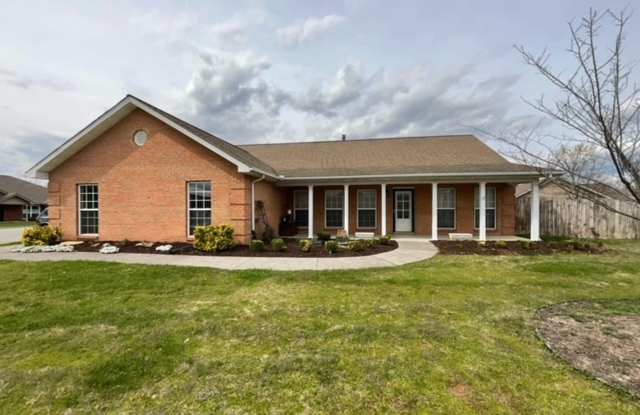 City of Maryville 37801 - 3 bedroom, 2 bath home - Contact Tim Tipton (865) 806-7255 - 1002 Mercer Drive, Maryville, TN 37801