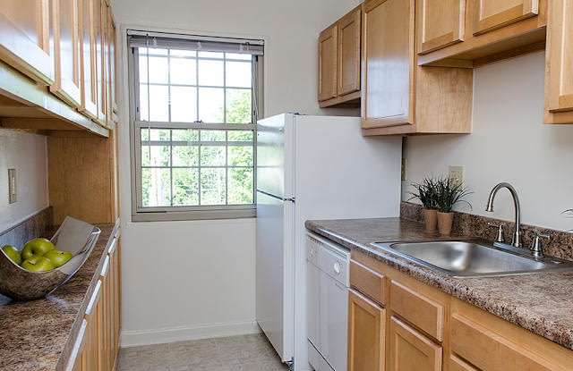 1420 W Abingdon Dr Unit C31
