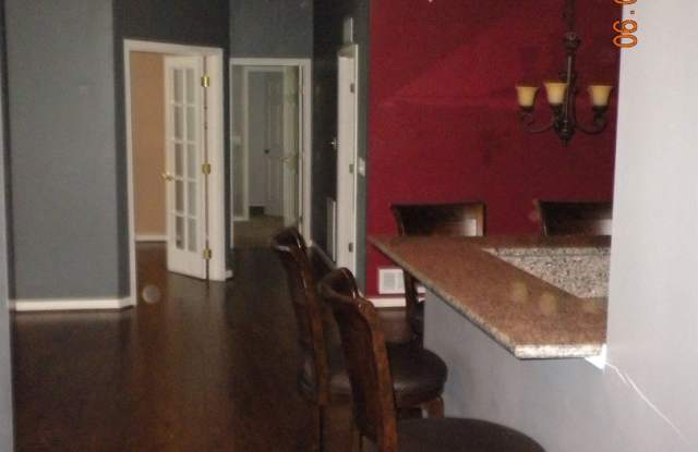 Superb Two Bedroom/Two Bath Condo In Beavercreek