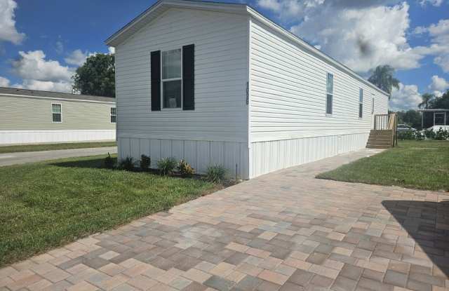 Photo of 1026 Myakka Drive