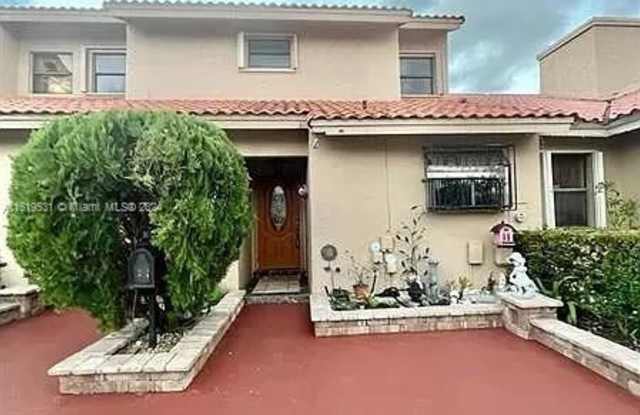 19740 Cypress Ct