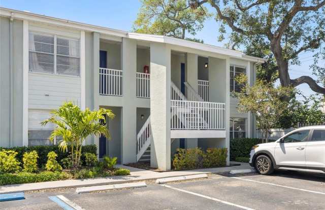 Photo of 5440 S MACDILL AVENUE