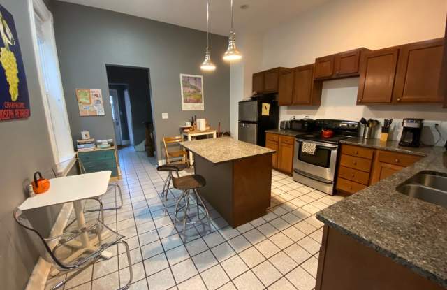 PRE LEASE FOR AUGUST 2025 Beautiful 4 bed/1.5 bath Rental Mins. from UC Only $2800/mo ($700/person)!