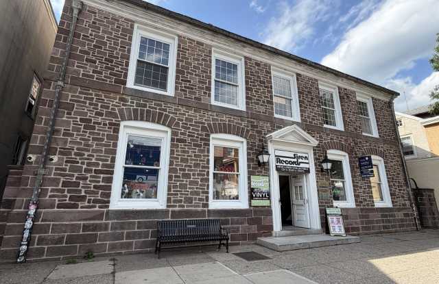 25 E STATE Street
