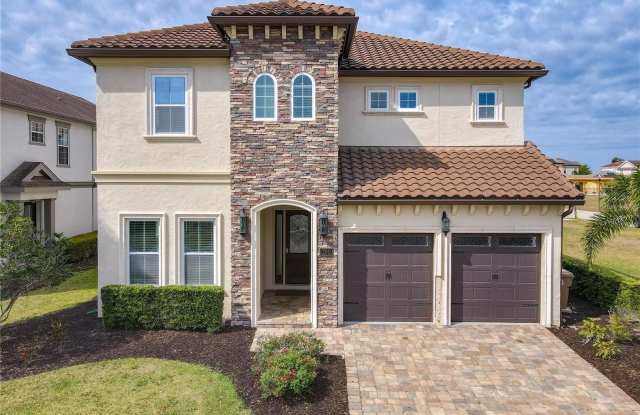 760 GOLDEN BEAR Drive