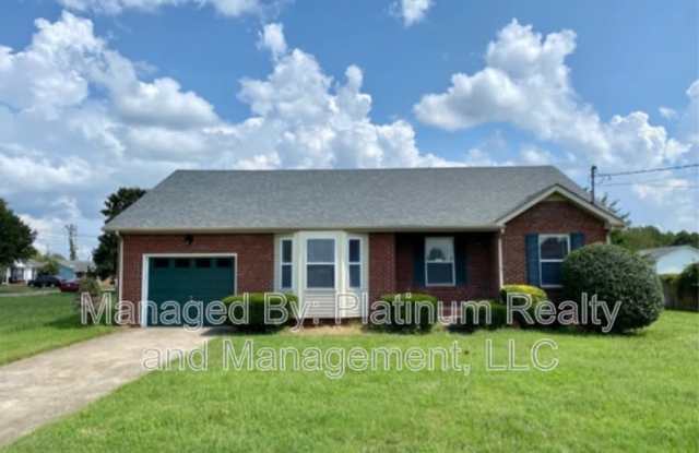 701 Carbondale Drive - 701 Carbondale Drive, Oak Grove, KY 42262