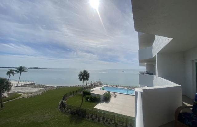 Photo of Caxcambus Towers