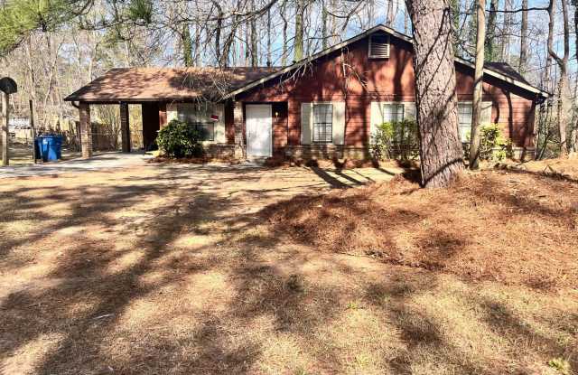 Reduced rate! Charming 3-bed, 2-bath home in Riverdale, GA! photos photos