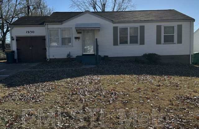 1230 Roxton Drive