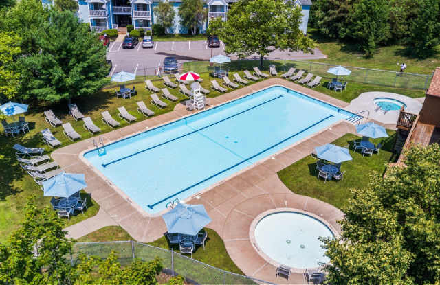 Two Bedroom Contemporary Style Apartment on the First Floor