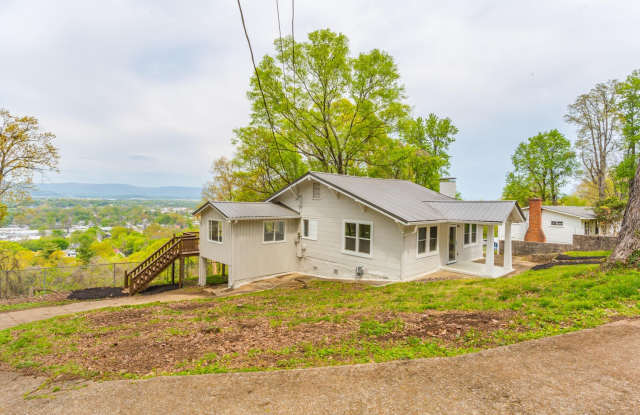 3041 Westside Dr - 3041 Westside Drive, Chattanooga, TN 37404