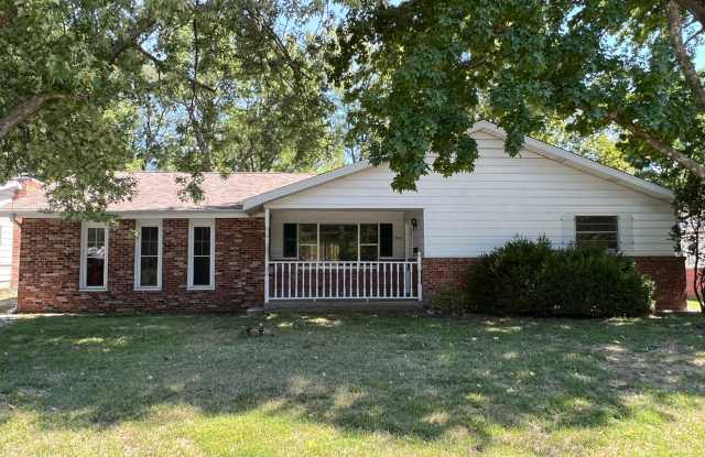 Photo of Updated 5 bedroom 2.5 bathroom home in a great east side location