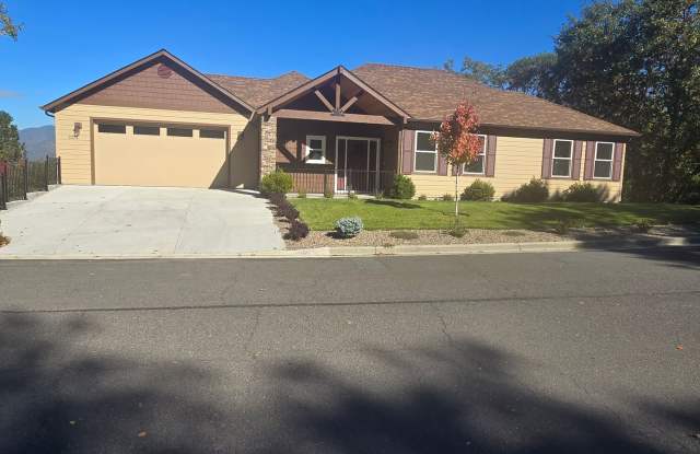 3 bedroom 2.5 bathroom Custom Built Home