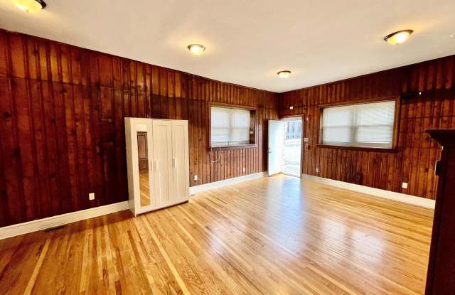 3501 W CLEARFIELD STREET