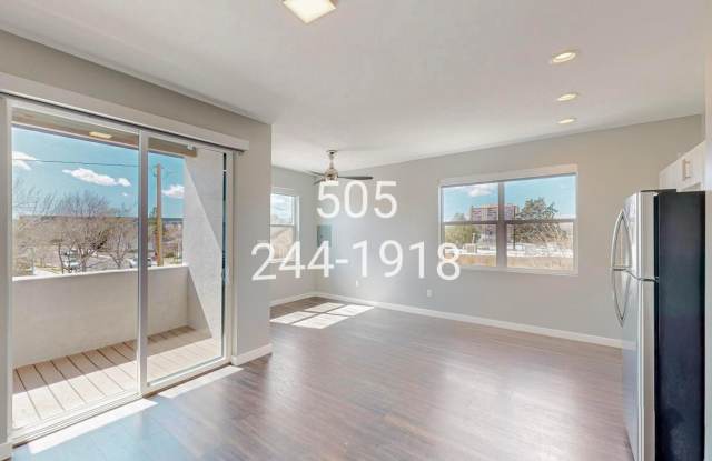 848 Tijeras Avenue NW