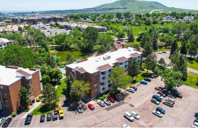 501 Golden Circle, Unit 203