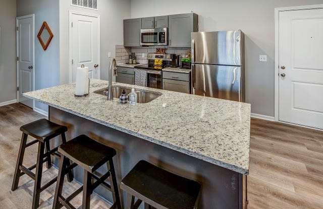 500 Southeast Salem Street Unit A11