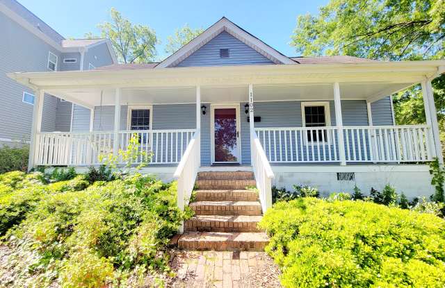 Photo of 1102 Oakwood Ave