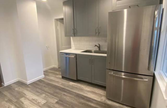 3102 Holbrook Avenue