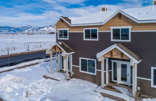 Modern 3-Bedroom Townhome in the Heart of Bozeman, MT