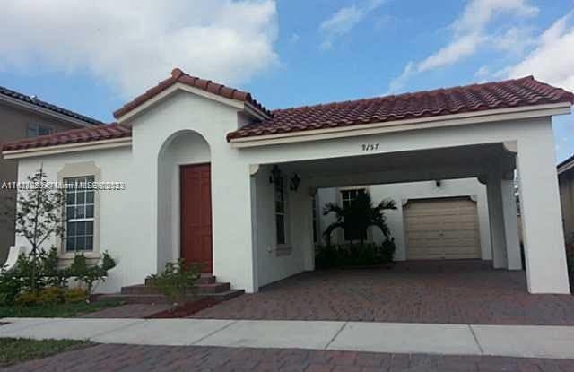 9157 SW 170th Pl - 9157 Southwest 170th Place, The Hammocks, FL 33196