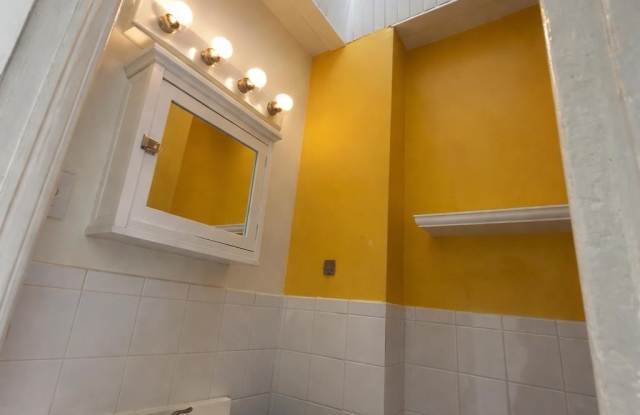 Photo of 22 WHITMAN AVE