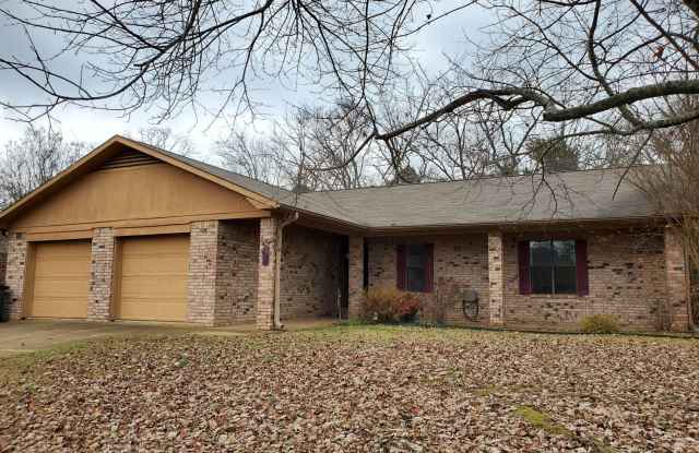 Cute  Clean in Lakeside SD - 102 Ridgeview Street, Hot Springs, AR 71901